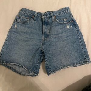 Levi shorts